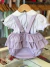 Jardineira Maju com Blusinha Lavanda - Laços da Bela