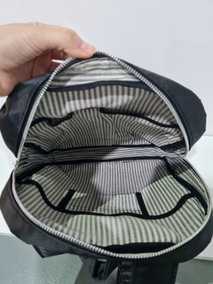 MOCHILA ADELFA IMPERMEABLE (negra) - comprar online