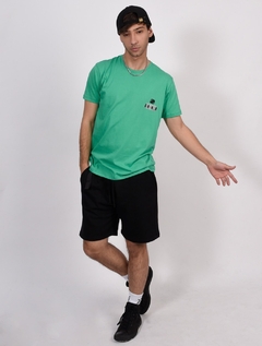 REMERA BUSTA