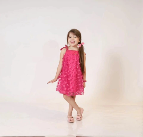 Vestido Infantil menina apliques 3D de borboleta nas cores Rosa bebê e Branco e tamanhos 2 Anos a 8 anos
