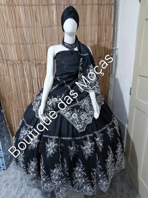 Saia preta barra prata