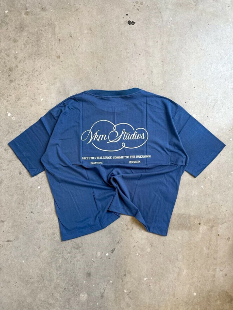 REMERA BOXY SMART AZUL MARINO