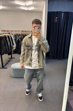 JEAN PAREDES en internet