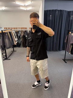 CAMISA BUENOS AIRES BOXY NEGRO - comprar online