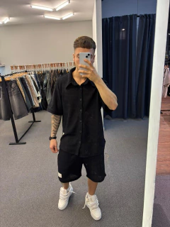 BERMUDA CROCHET NEGRA