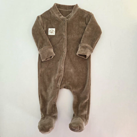 Enterito plush avellana - comprar online