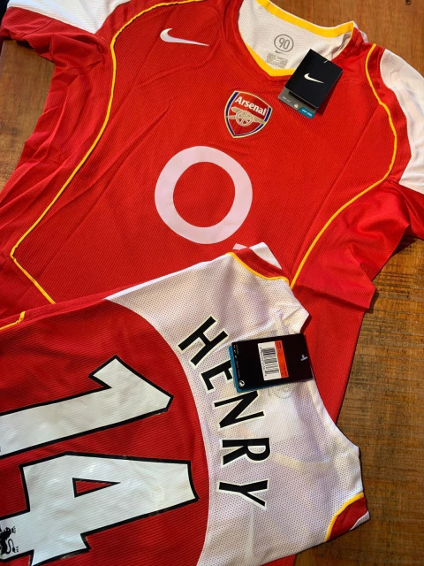 Camisa Arsenal Retrô Titular - Henry 2004/05 - comprar online