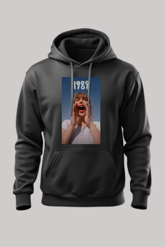 BUZO TAYLOR SWIFT
