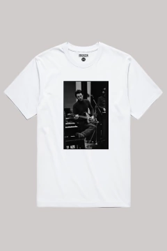 REMERA PAUL BAJO