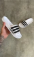 Chanclas Blancas Tiras Negras - New Wave