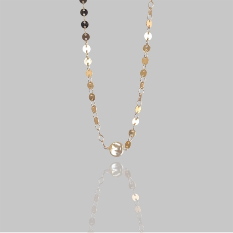 CHOKER PÉROLA ORGÂNICA PLAQUINHAS OURO - comprar online