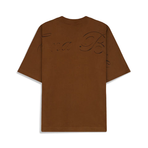 Camiseta marrom