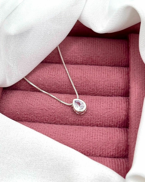 Colar gota zircônia prata