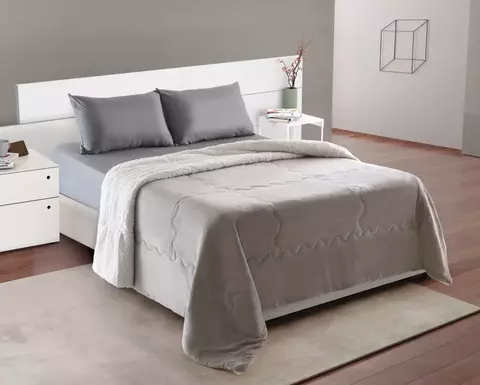 Edredon Flannel Con Corderito Comforter - Gris Claro