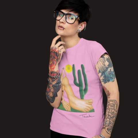 Baby Look com Estampa "Abapuru"de Tarsila do Amaral - comprar online