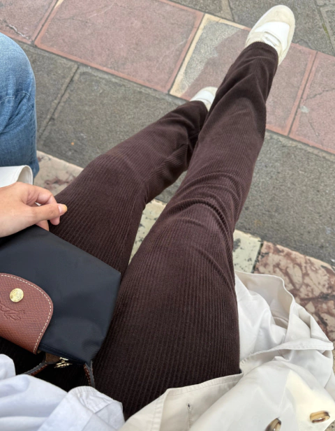Calça Bailarina Veludo Cotelê Coffee