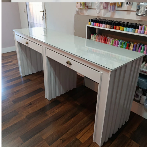 MESA MANUCURIA DOBLE