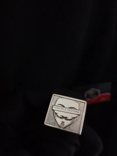 Anel personalizado fazemos do seu gosto tamanho e modelo na internet