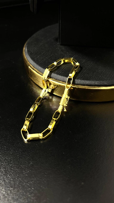 Pulseira vários modelos escolha modelo tire print manda no WhatsApp ou Instagram peça moeda antiga