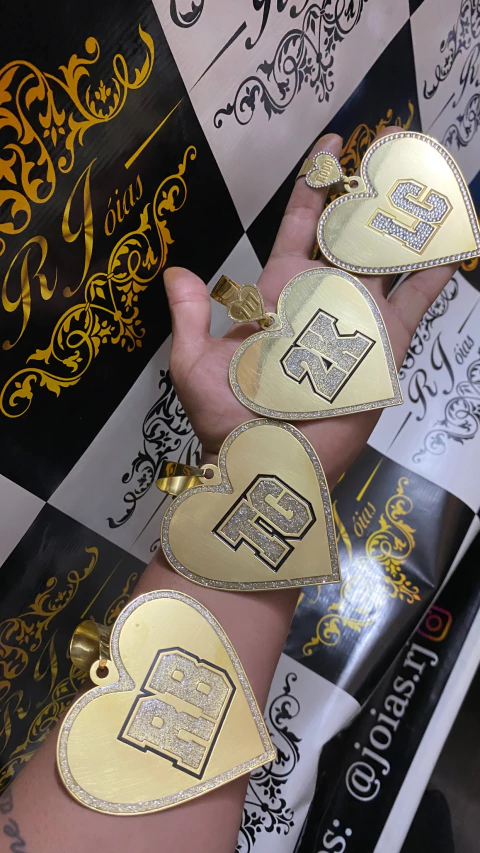 Pirgente personalizado fazemos do seu gosto com letra ou símbolo q vc quiser fazer.