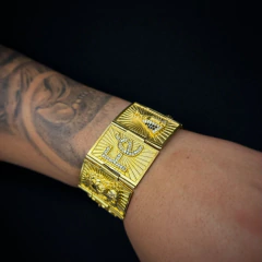 Bracelete moeda antiga na internet