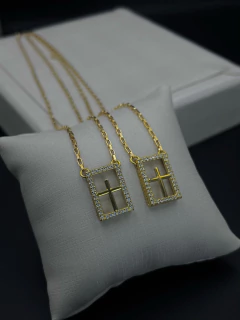 Escapulário em moeda antiga na internet