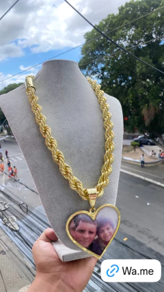 Corrente elo BAHIANO 25 mm + Pirgente com foto resina peça moeda antiga vc faz pagamento e manda foto no WhatsApp da sua preferência - RJ JOIAS