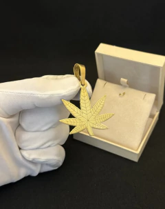 Pingente personalizado faça pagamento e mande print do modelo no WhatsApp - comprar online