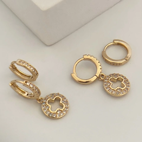 Brinco Duplo Argola Trevo Eudora - comprar online