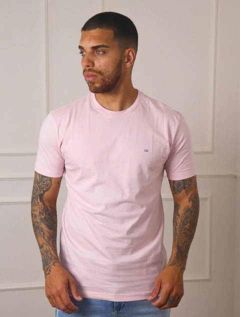 Camiseta Calvin Klein Logo Minimalista Básica - comprar online