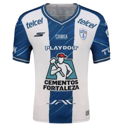 camisa pachuca 25/26, camisa titular pachuca azul e branca, camisa listrada pachuca 2025, camisa torcedor pachuca masculina, camisa oficial skechers pachuca, uniforme pachuca 2025 2026, camisa bella airosa 25/26, camisa com padrão disruptivo pachuca, cami