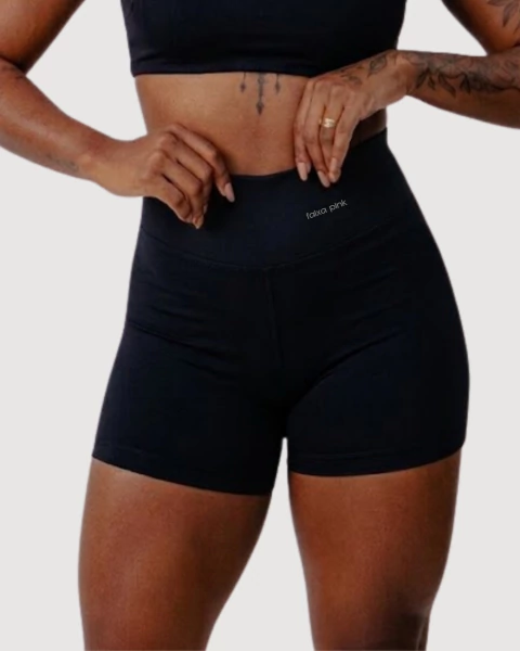 Short Clássico Preto