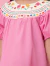 VESTIDO MON SUCRE GOLA BORDADA FLORES 51 13 31 28 052 na internet
