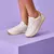 TÊNIS FEMININO ZEAL HOLOGRÁFICO MATELASSÊ BRANCO 576.005