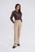 Calça Reta de Suede Areia - loja online