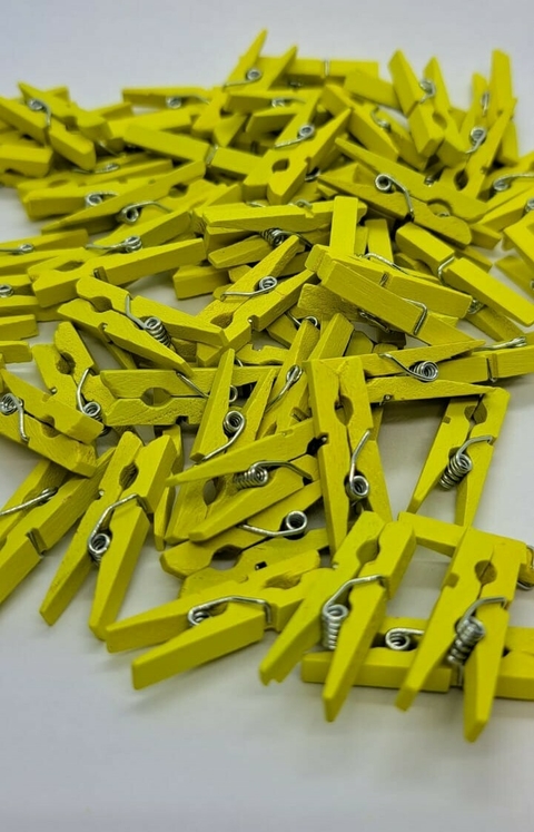 Broche madera color 30mm x12 unidades - 10 paquetes - comprar online