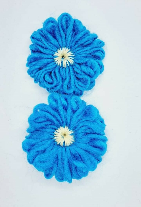 Flores de lana (2 unidades) 7,5cm - comprar online