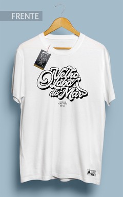 Camiseta OLD LETTER - O Velho Lobo do Mar