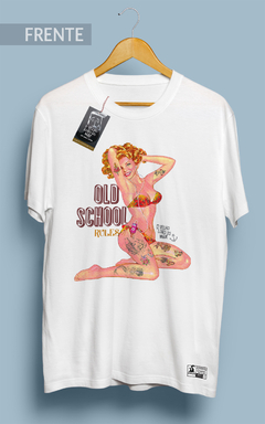 Camiseta PIN-UP - O Velho Lobo do Mar