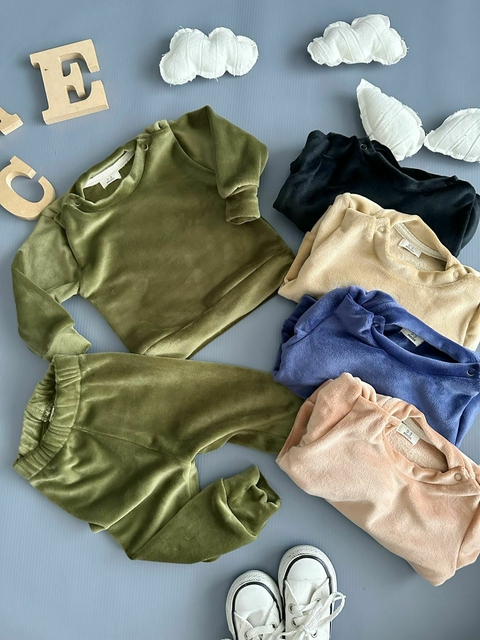 CONJUNTO PLUSH - comprar online
