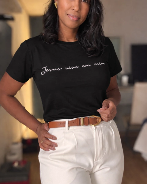 T-shirt Camiseta Jesus vive em mim