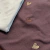T-shirt Corações Bordados tons de marrom - Donna Giraffa T-shirts