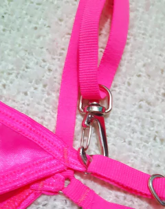 TENDENCIA CASTIGADORA CON CIERRE FUCSIA FLUOR 1080FF