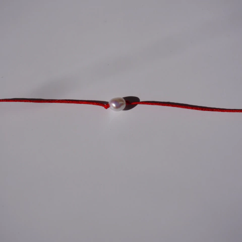 Pulsera Hilo rojo con perla