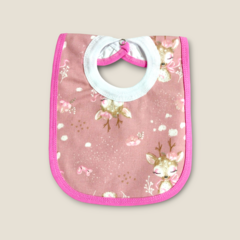 BABERO CON BOCHE ESTAMPADO FLORCITAS