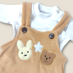 JARDINERO PLUSH CON REMERA LISA - comprar online