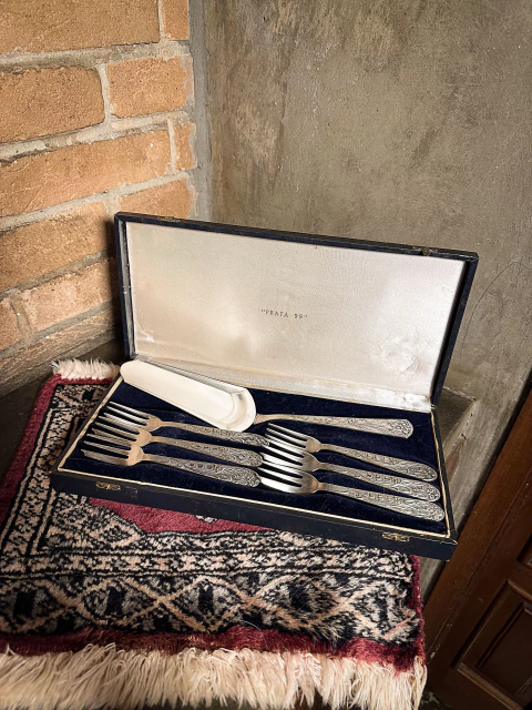 Conjunto de talheres de sobremesa em prata 99 - comprar online