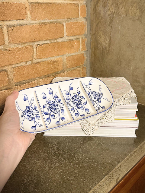 Petisqueira com 4 divisões - comprar online