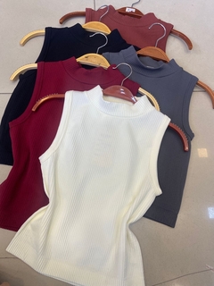 Blusa canelada premium