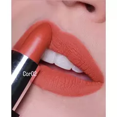 Batom em bala Lip Matte Dride na internet